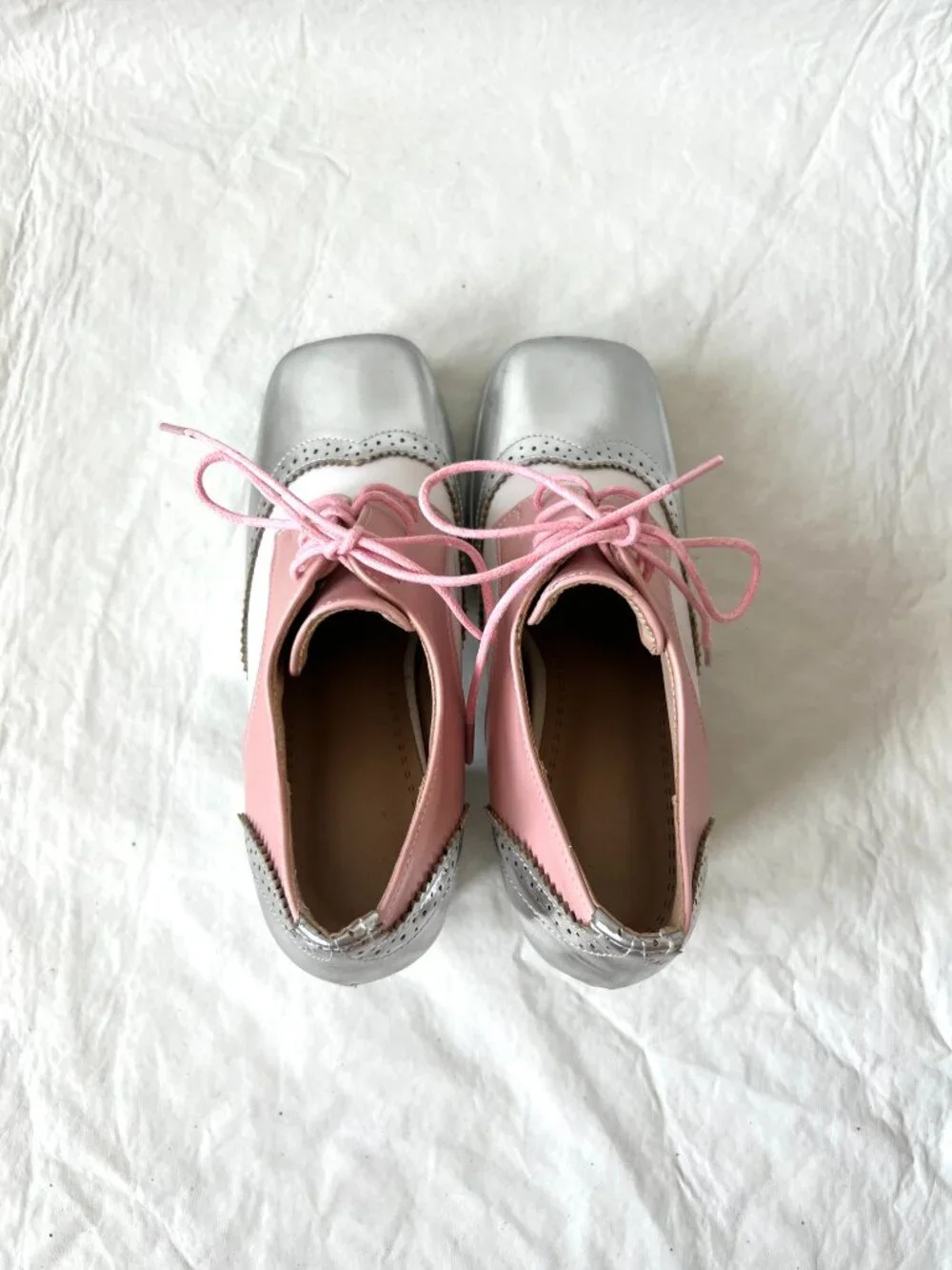 Platform shoes brogue wingtip 39 pink white silver faux leather lace up square